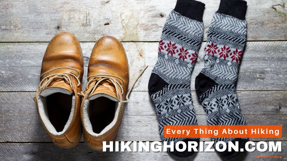 What is the recommended number of socks to bring on a hike